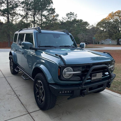Our design is generally closer to the truck body, which will make the overall effect more beautiful, and can make the truck have better passability.