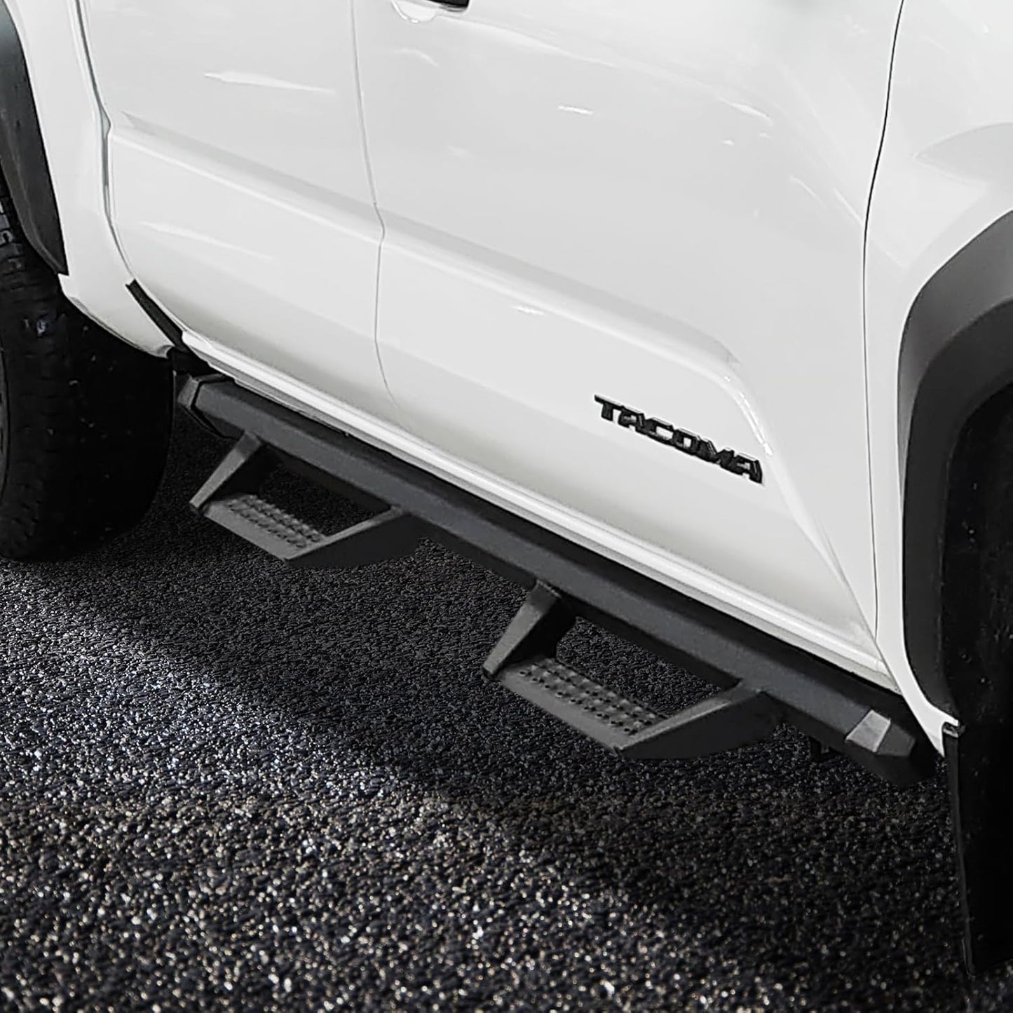 Drop down style estribos para Tacoma, 4.7 inch drop off making it easier to enter and exit. Durable non-slip steps provide more protection. looked clean yet aggressive.