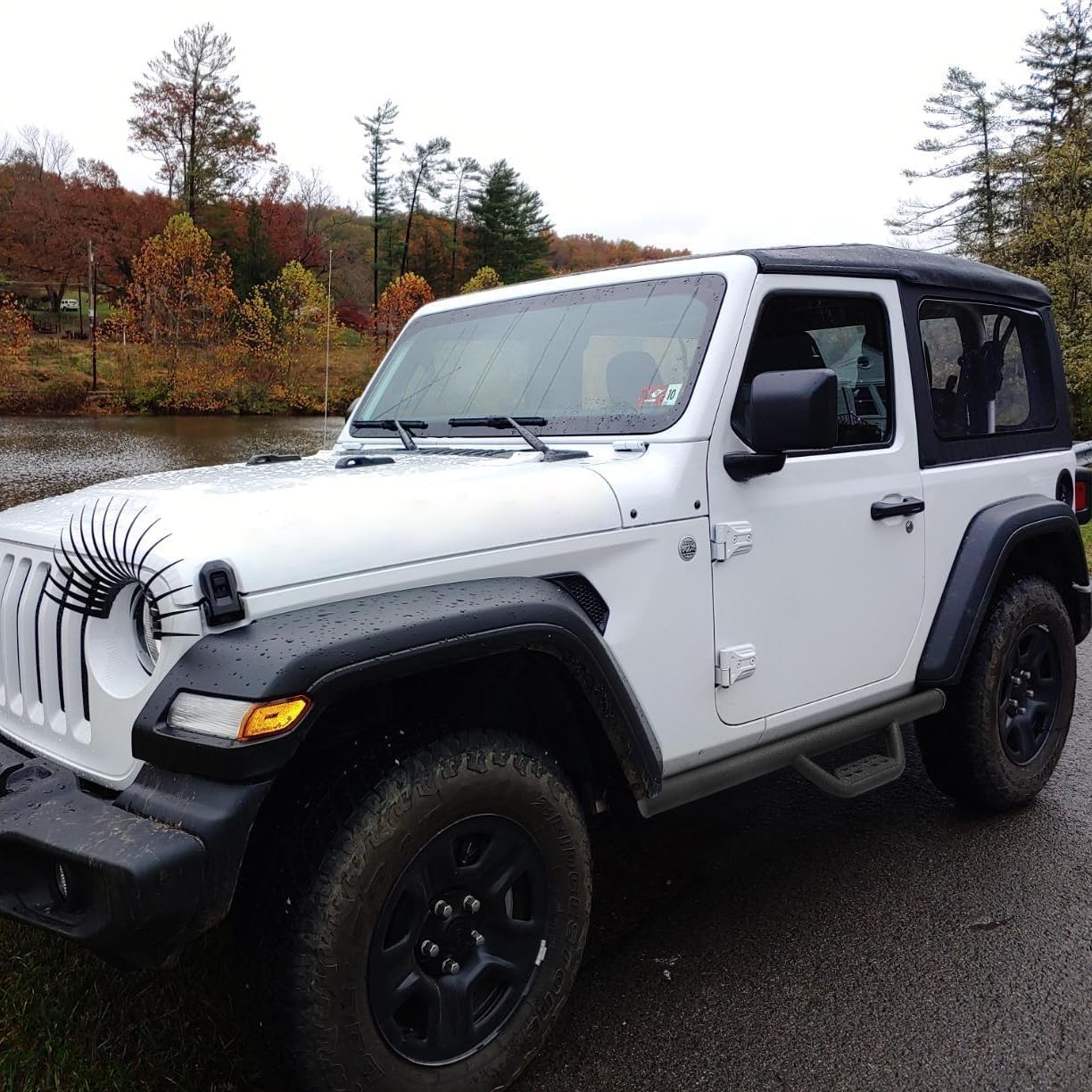 The running boards come with mounting holes, no drilling or pneumatic tools required, easy to intall.