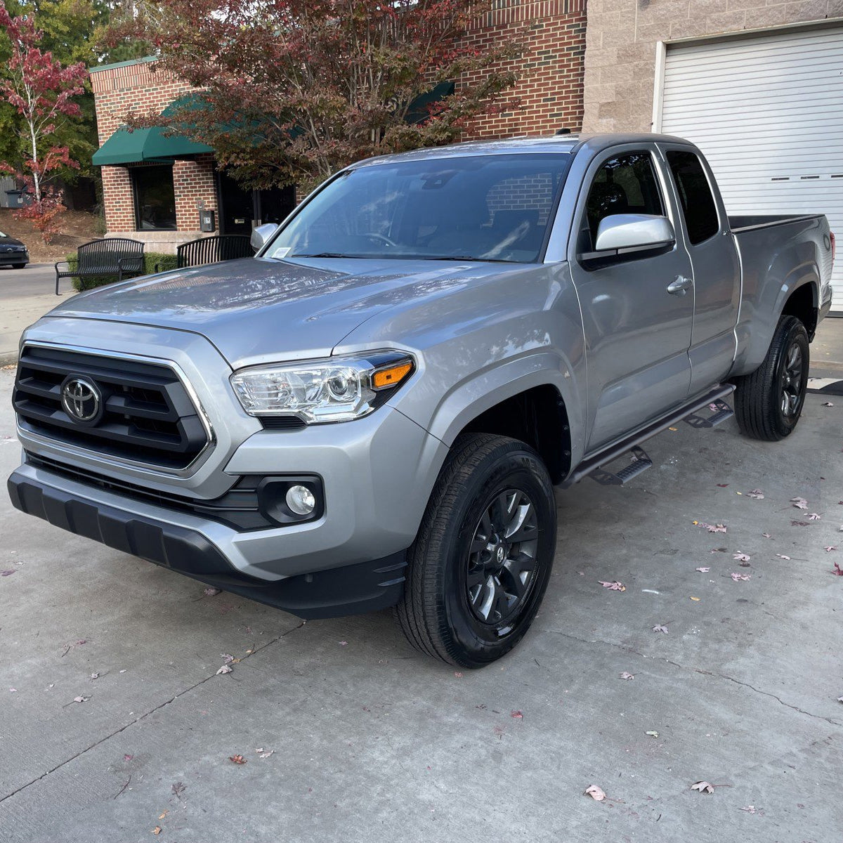 3 Inches Drop Down Side Steps, Heavy-duty Carbon Steel.